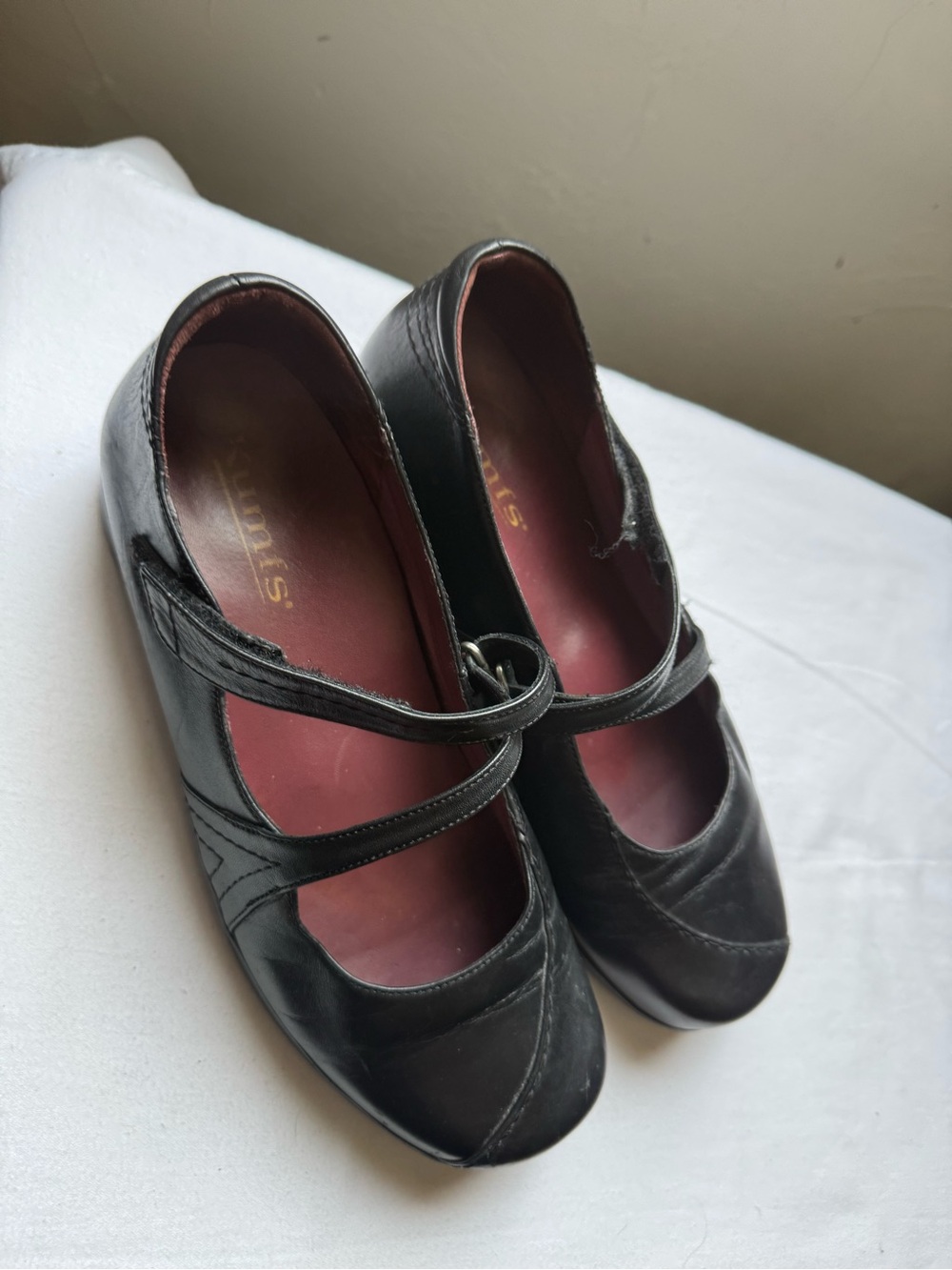 Kumfs Y2K 90s Black Leather Mary Jane flats Size 39 USA 8.5-9